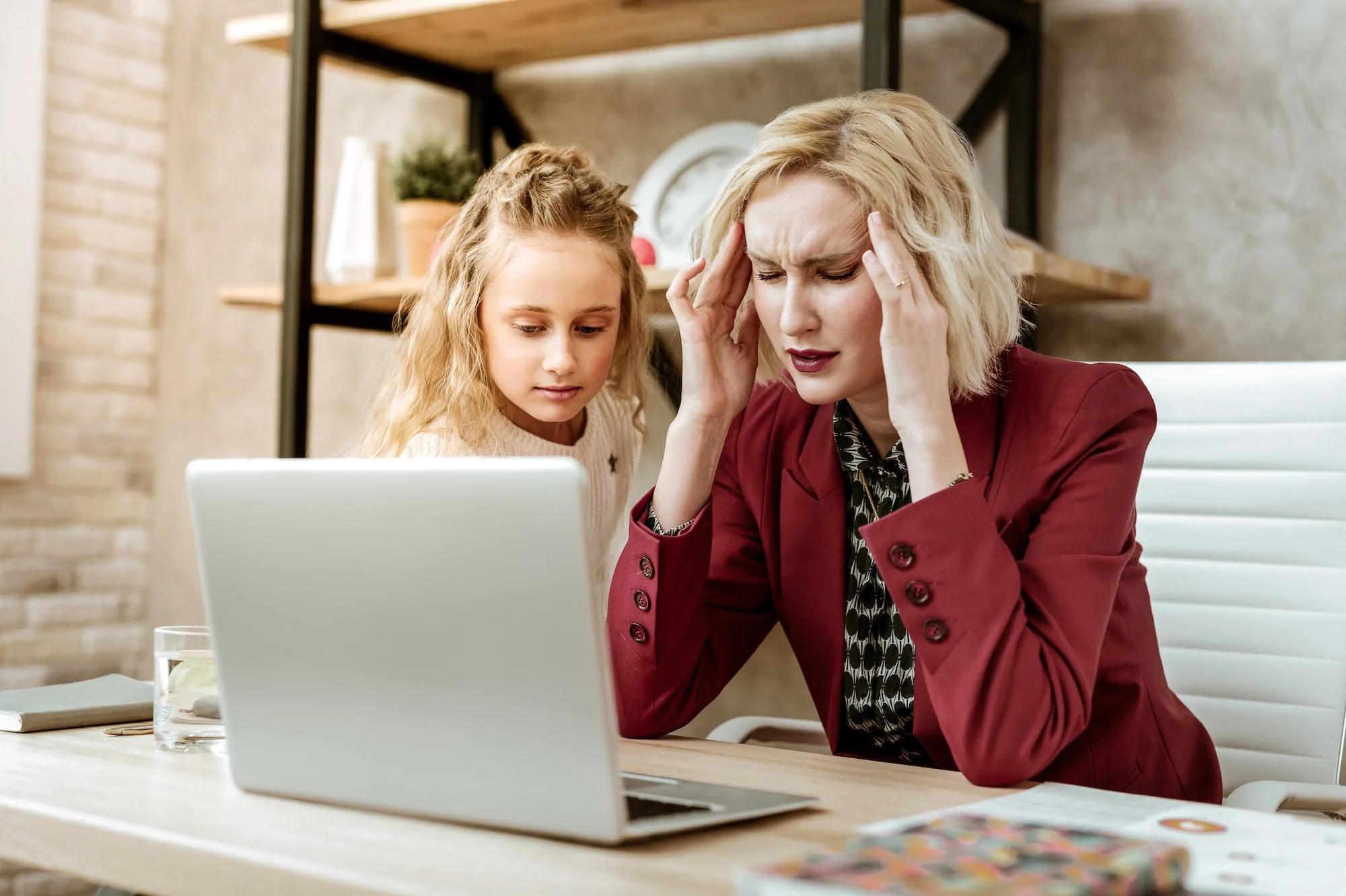 original_vlastni-cesta-Hodne-holky-sebehodnota-sebejistota-zenskost